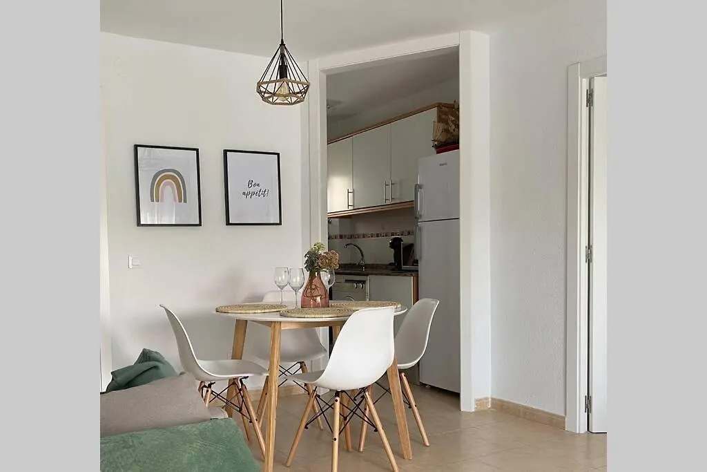Apartamento Sajalin サロウ アパート
